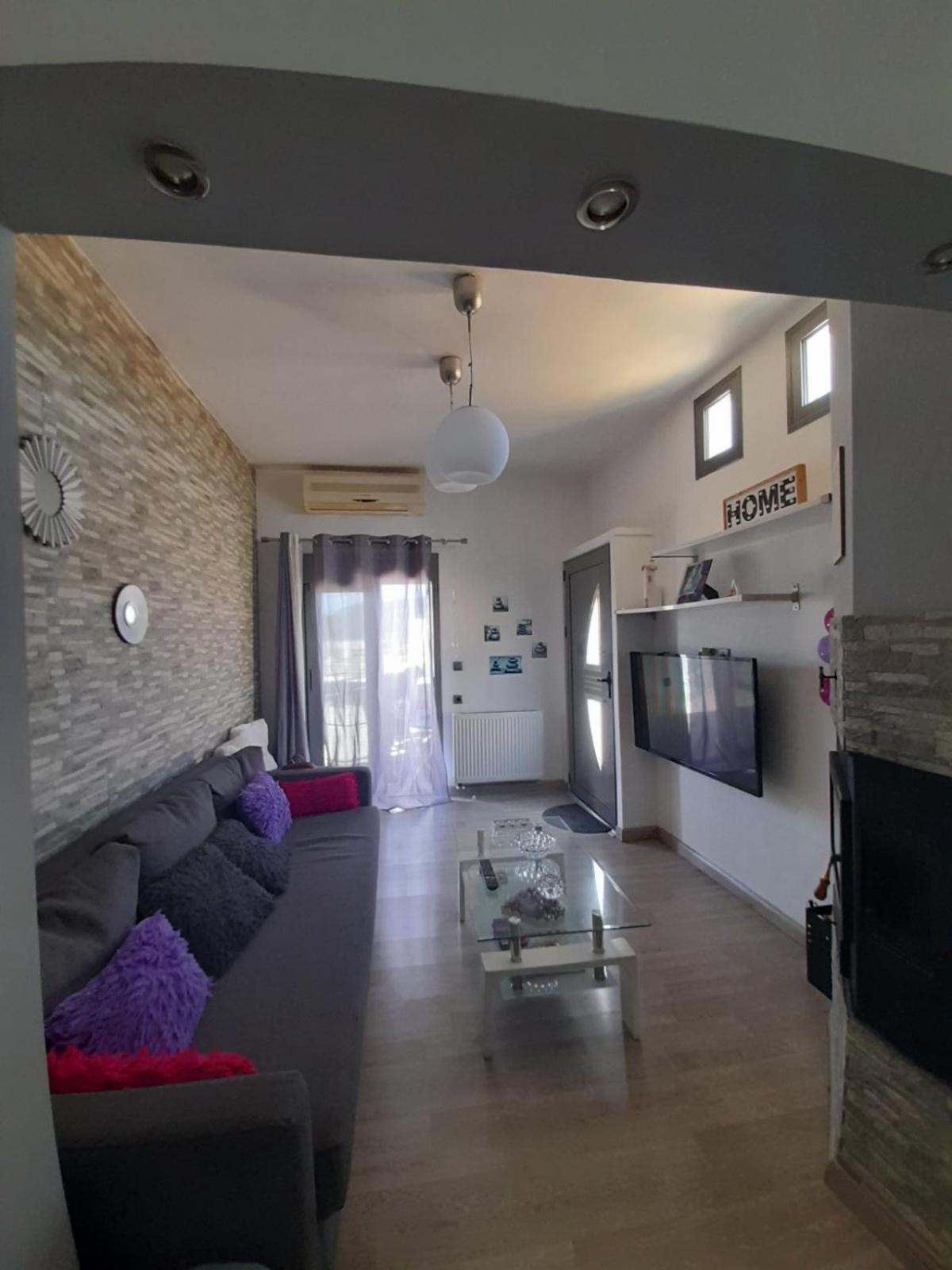 Holiday home Isaias House